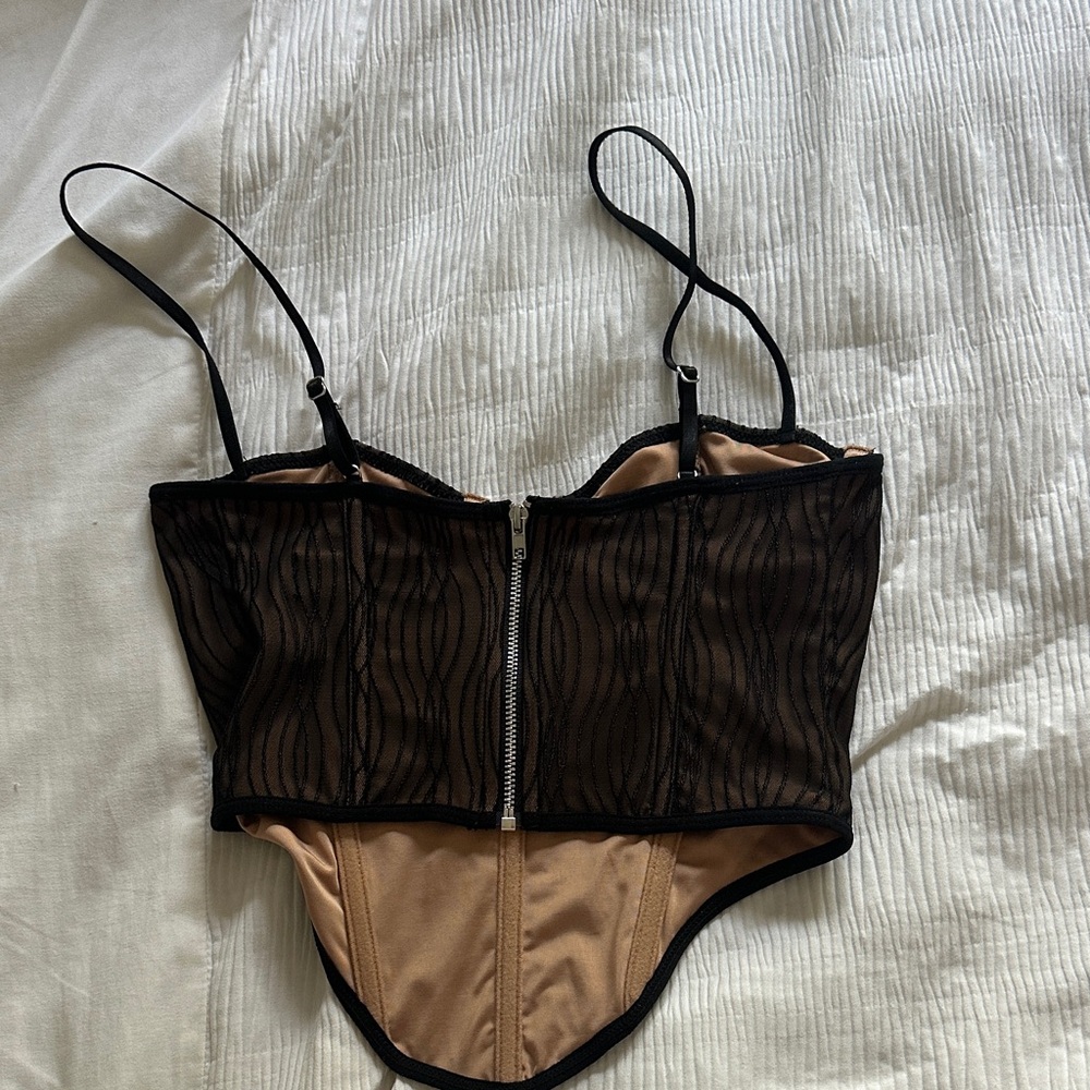 White Fox Boutique Black Sheer Crop Top - Picture 2 of 3